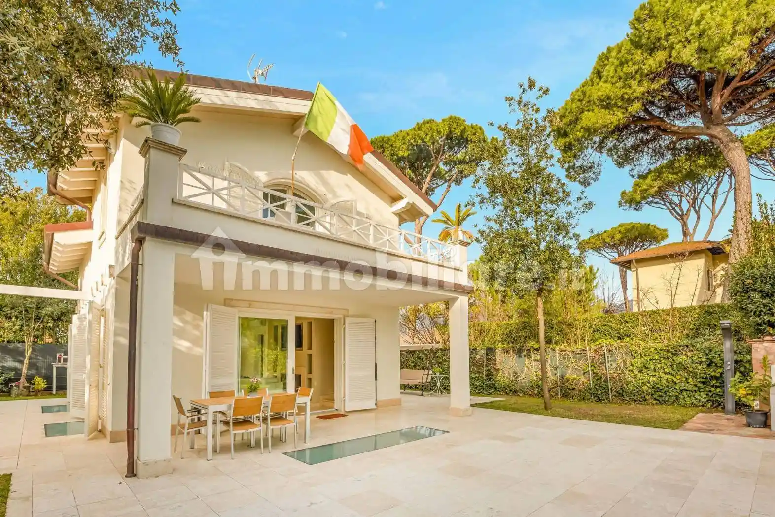 Villa in vendita a Forte dei Marmi