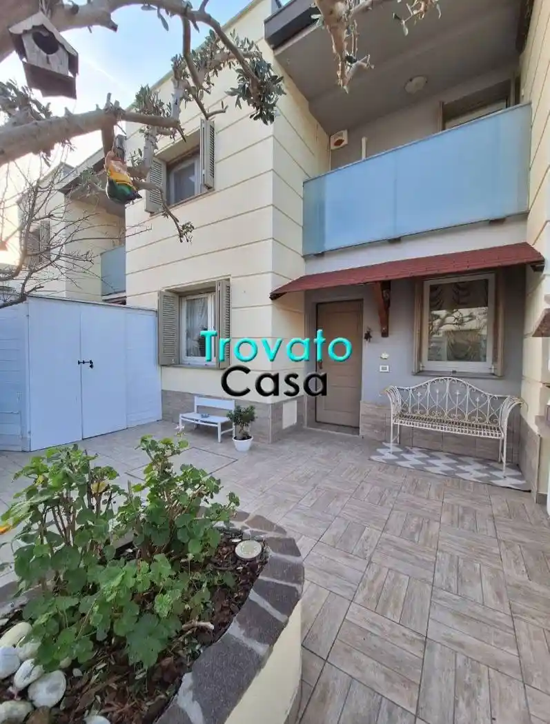 Villetta a schiera in vendita a Livorno