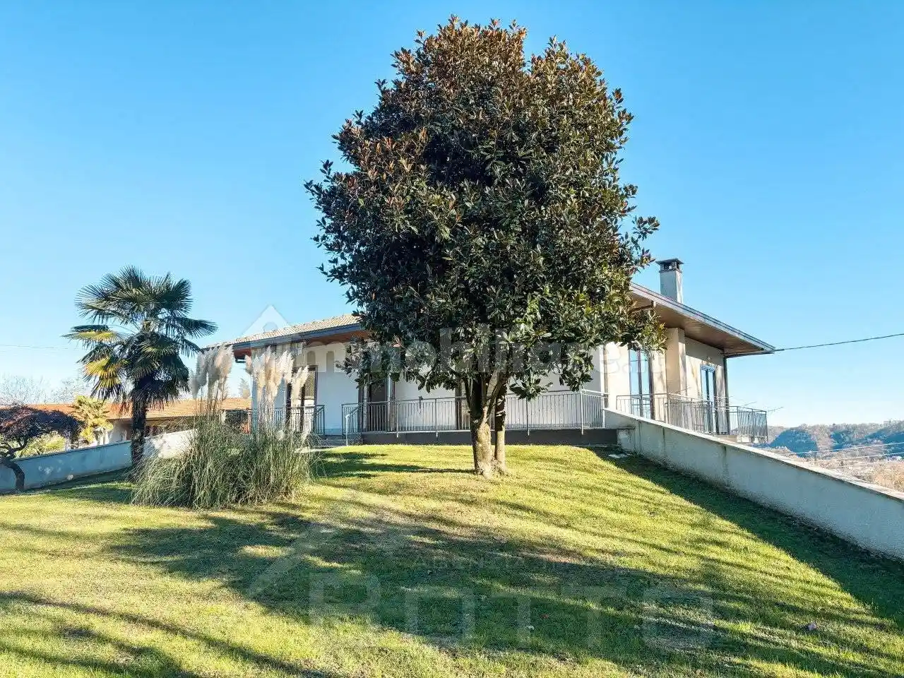 Villa in vendita a Gozzano