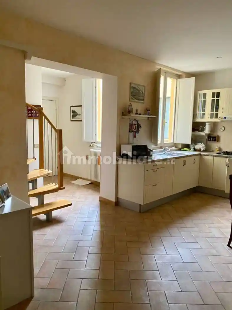 Appartamento in vendita a Livorno