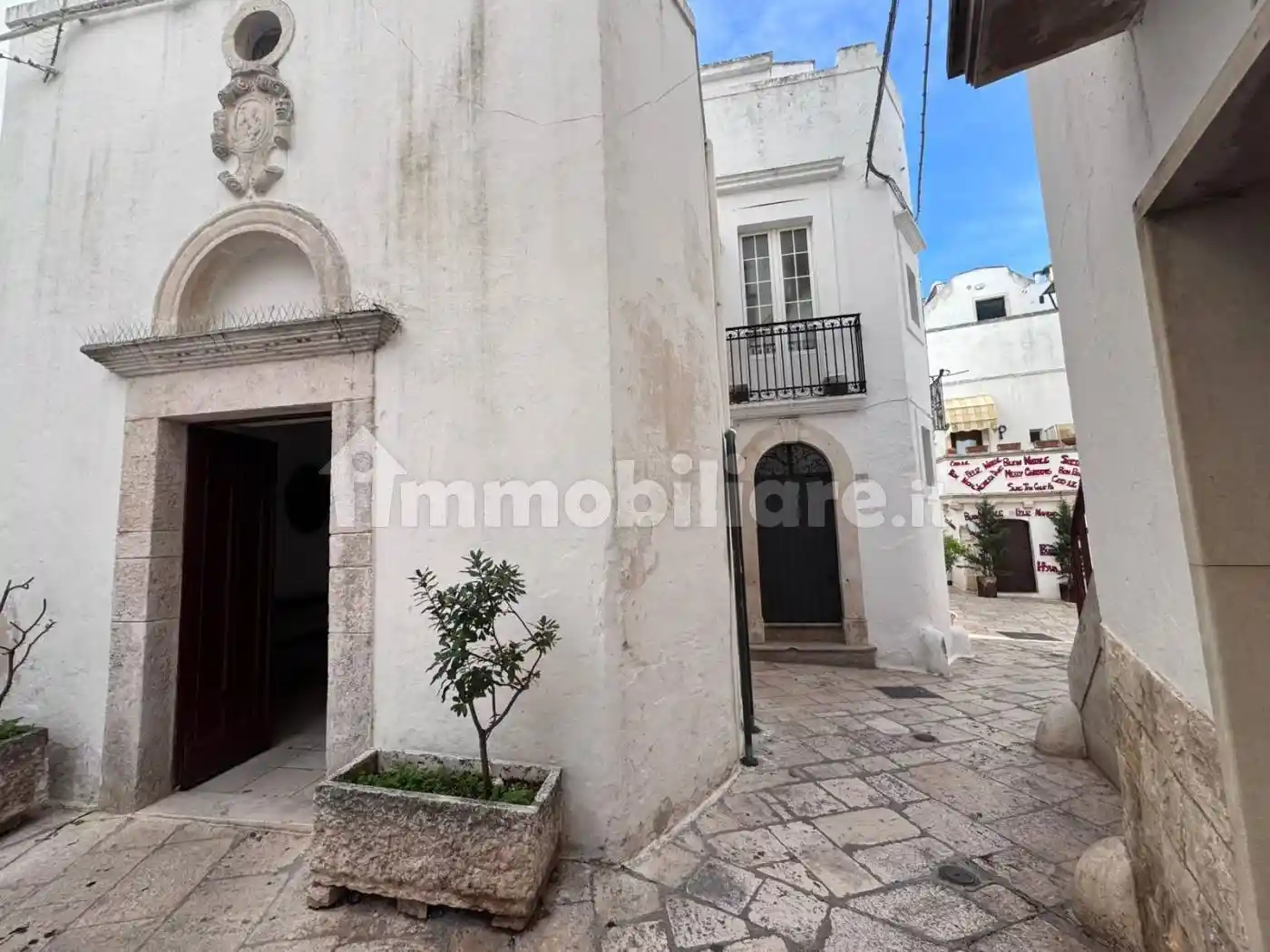 Palazzo - Edificio in vendita a Locorotondo