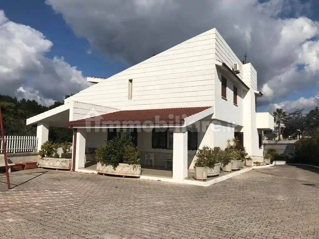 Villa in vendita a Crispiano