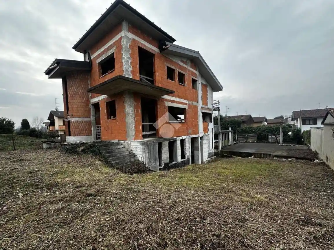 Rustico - Casale in vendita a Torre de' Roveri