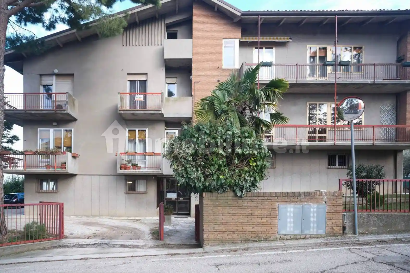 Appartamento in vendita a Mombaroccio