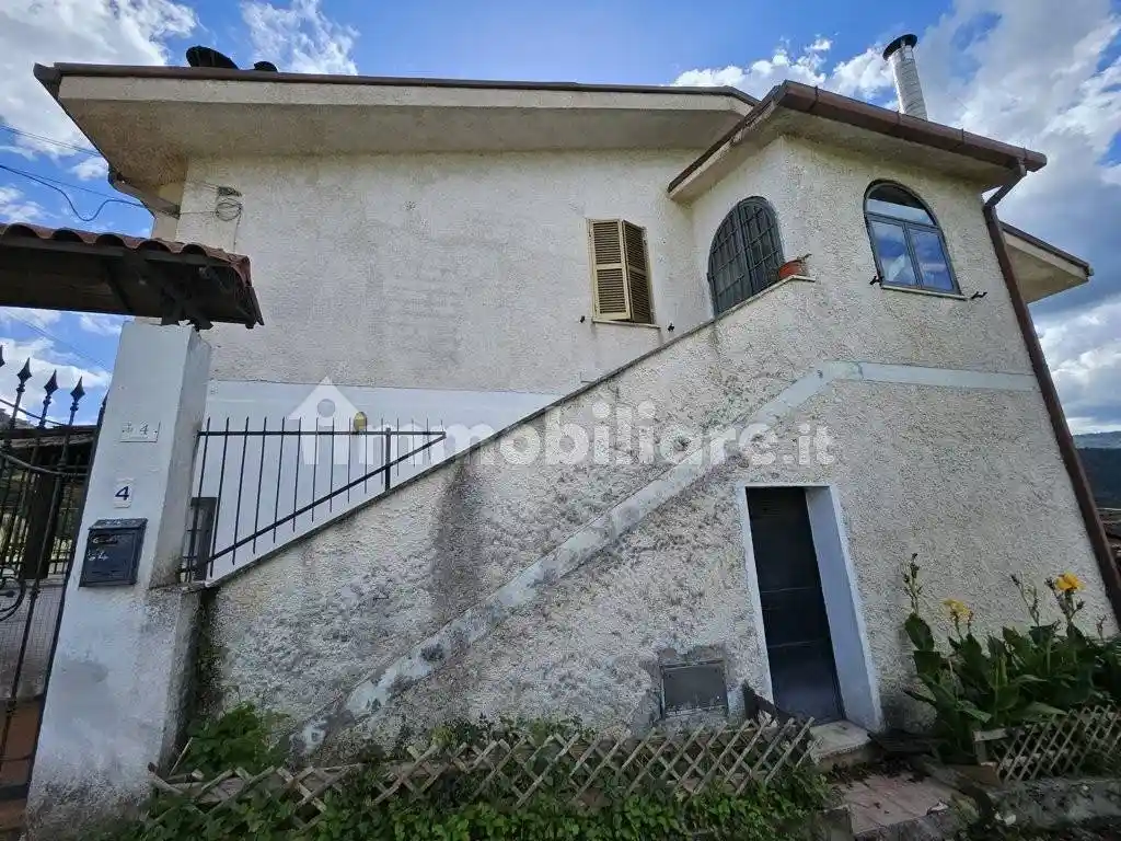 Appartamento in vendita a Rocca Santo Stefano