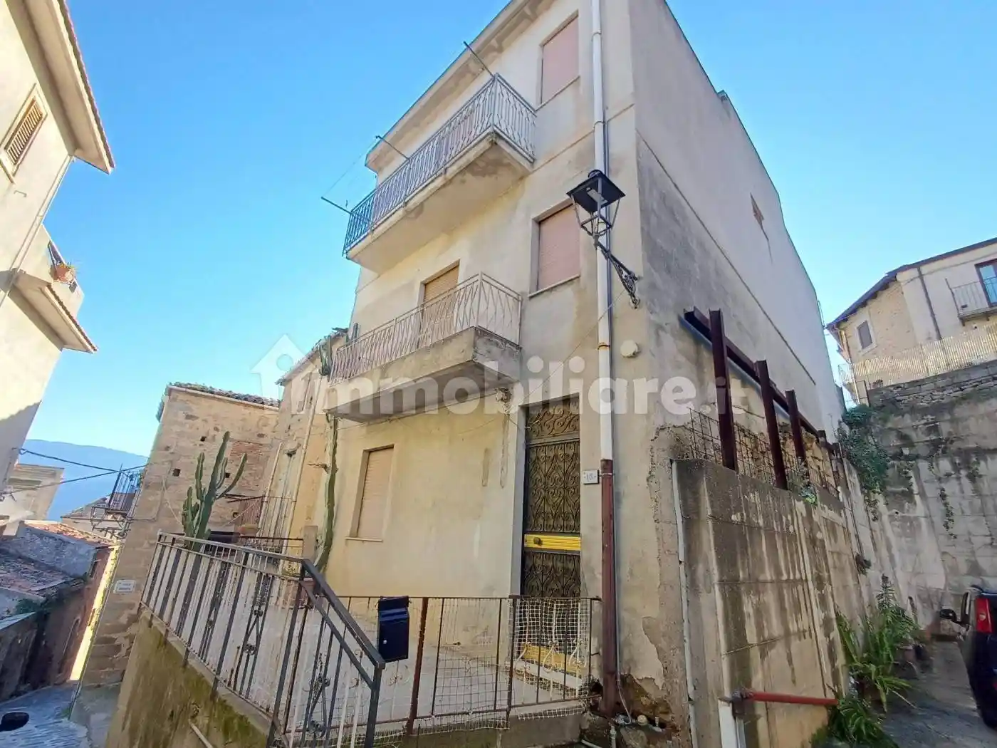 Casa indipendente in vendita a Ficarra