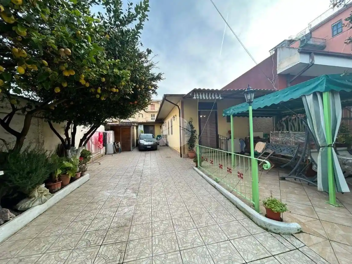 Villa in vendita a Napoli