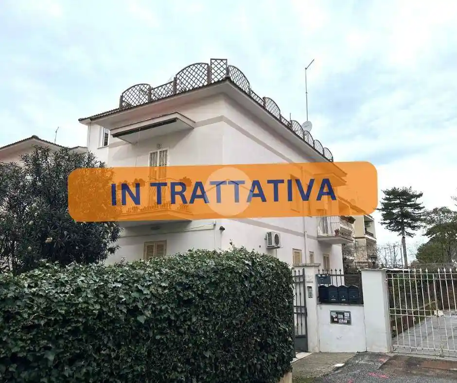 Appartamento in vendita a Roma