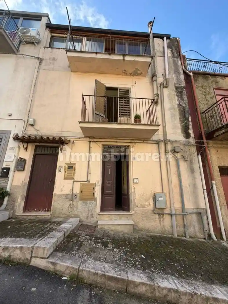 Casa indipendente in vendita a Chiusa Sclafani