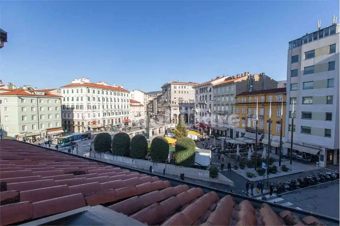Appartamento in vendita a Trieste