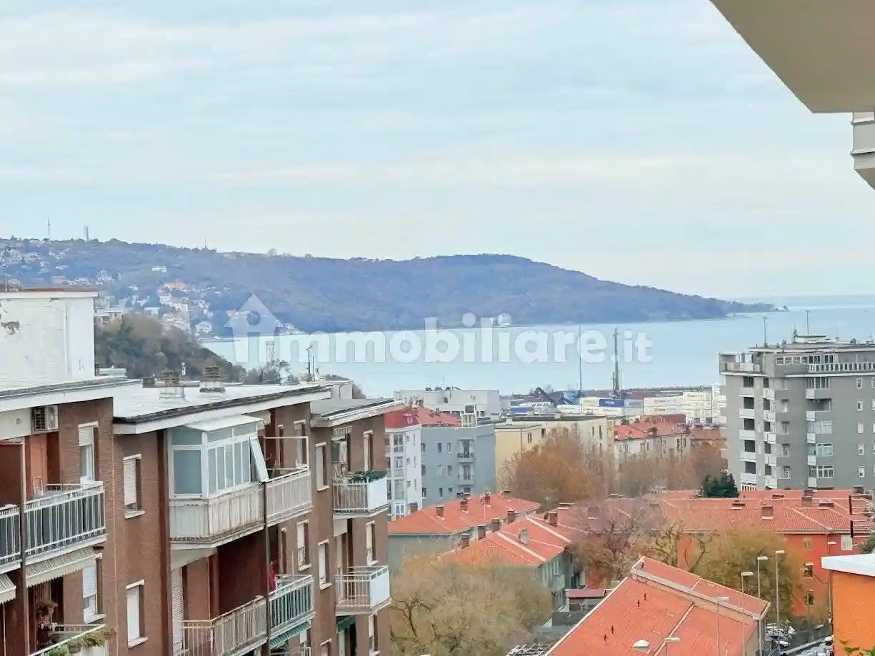 Appartamento in vendita a Trieste