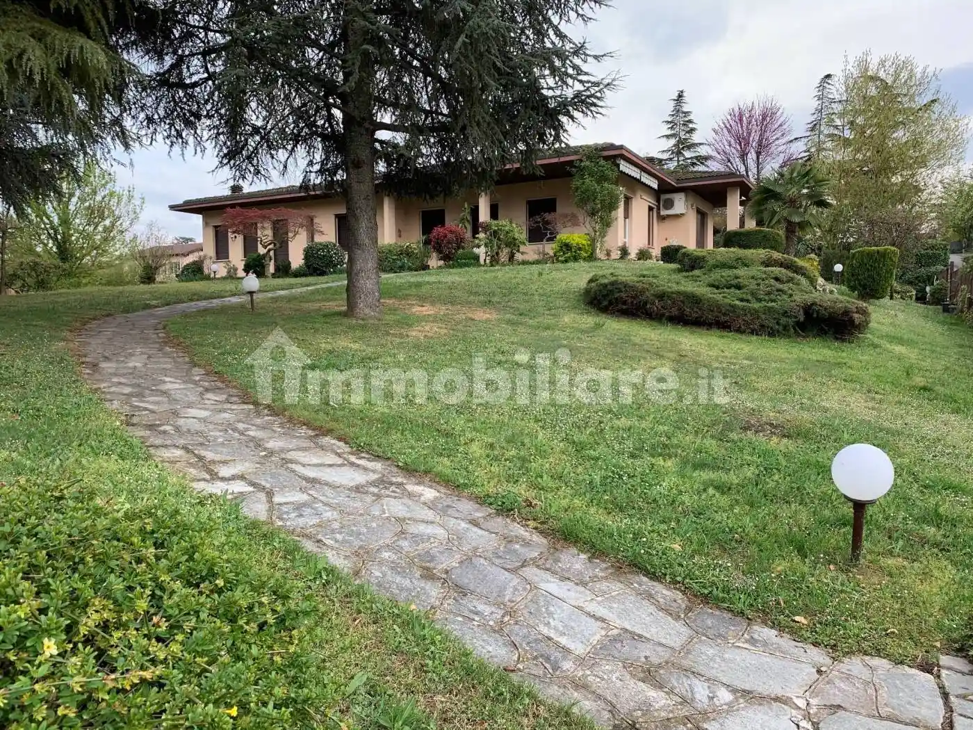 Villa in vendita a Torrazza Coste