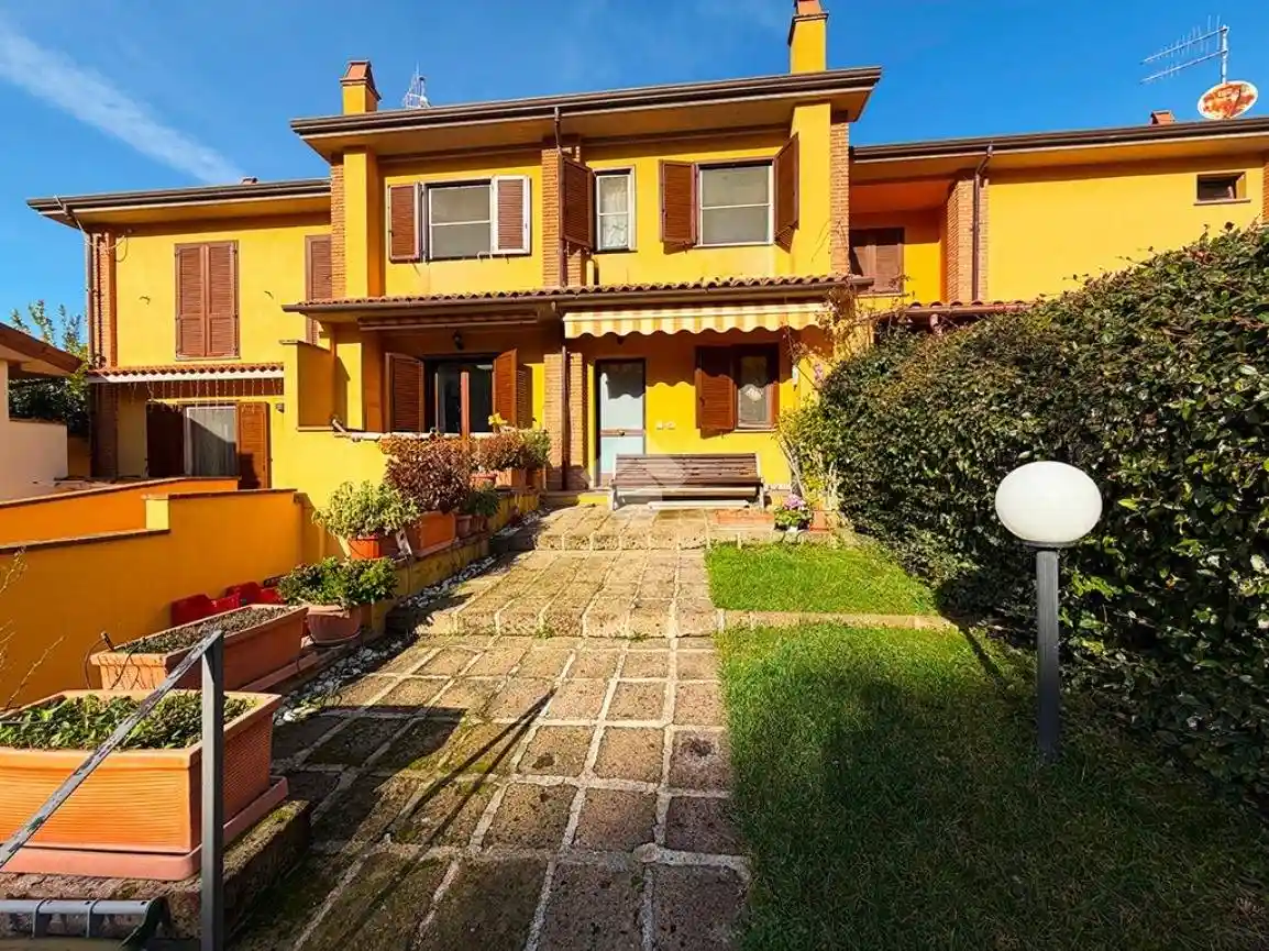 Villetta a schiera in vendita a Montalto di Castro