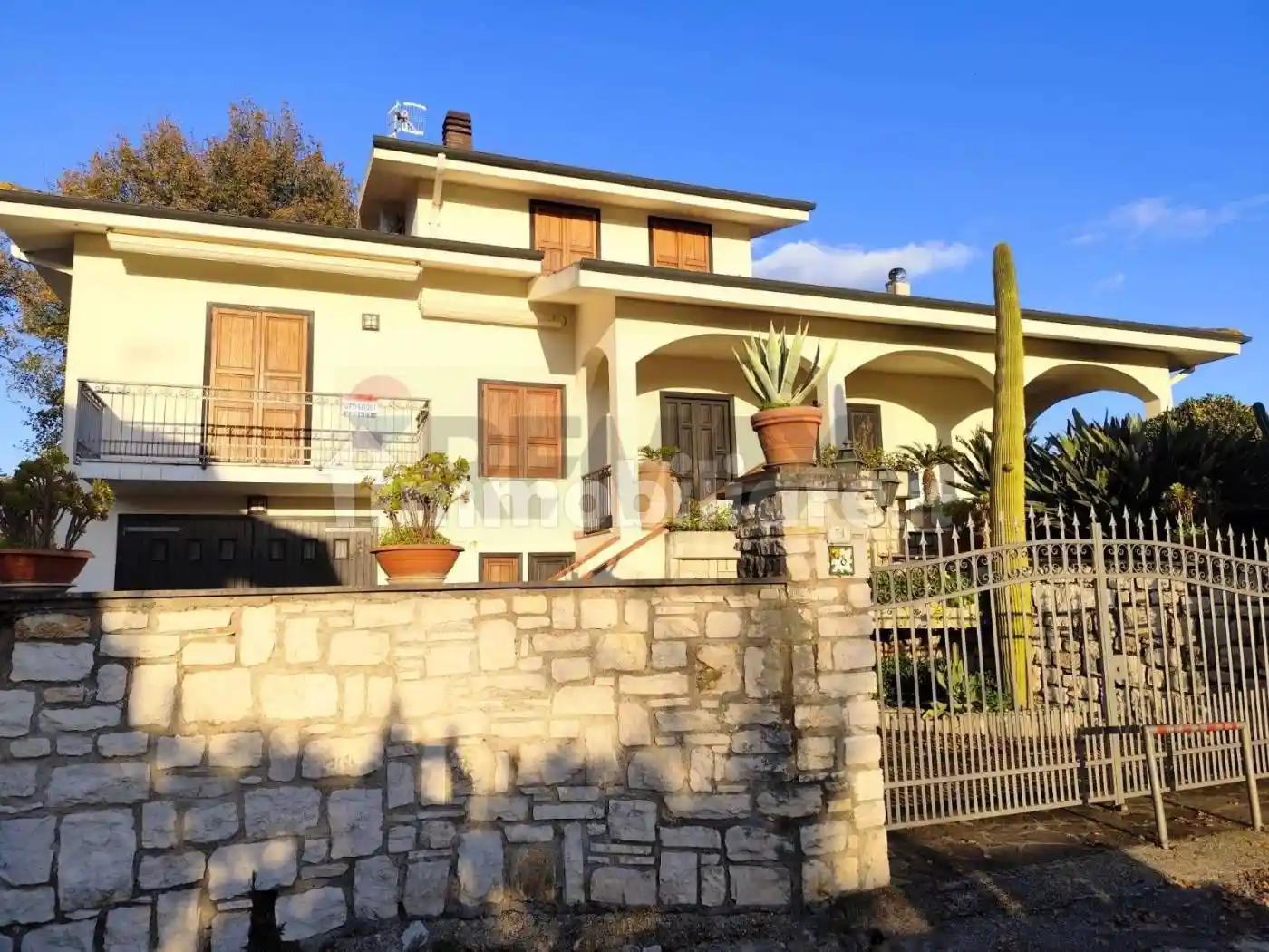 Villa in vendita a Santi Cosma e Damiano