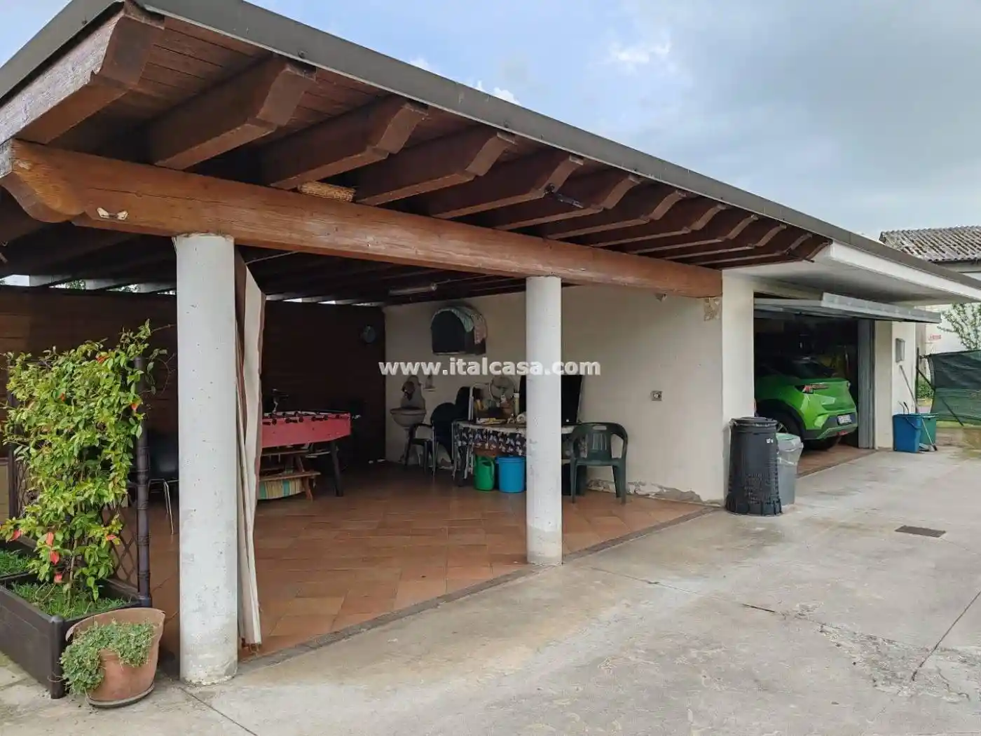 Villa in vendita a Casirate d'Adda