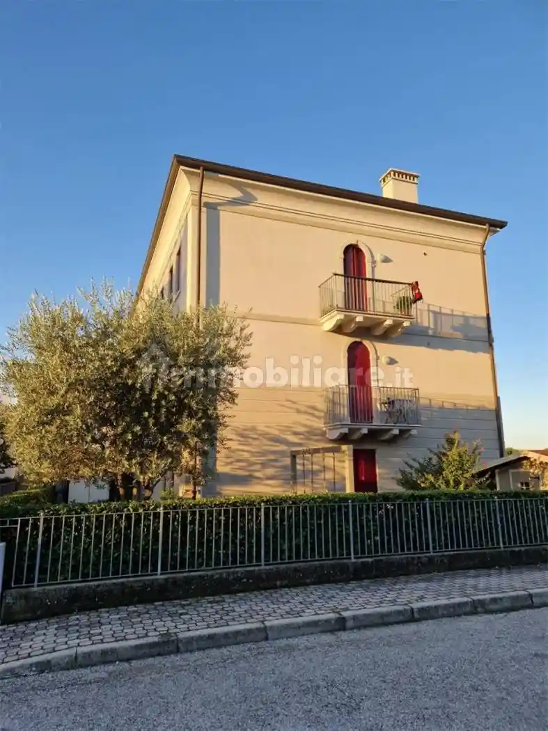 Appartamento in vendita a Breganze