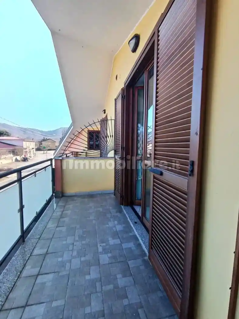 Appartamento in vendita a Serravalle Sesia