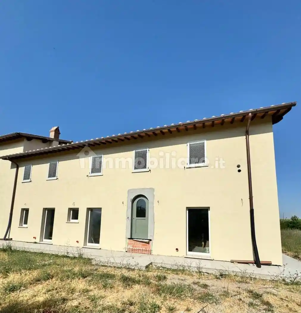 Rustico - Casale in vendita a Deruta