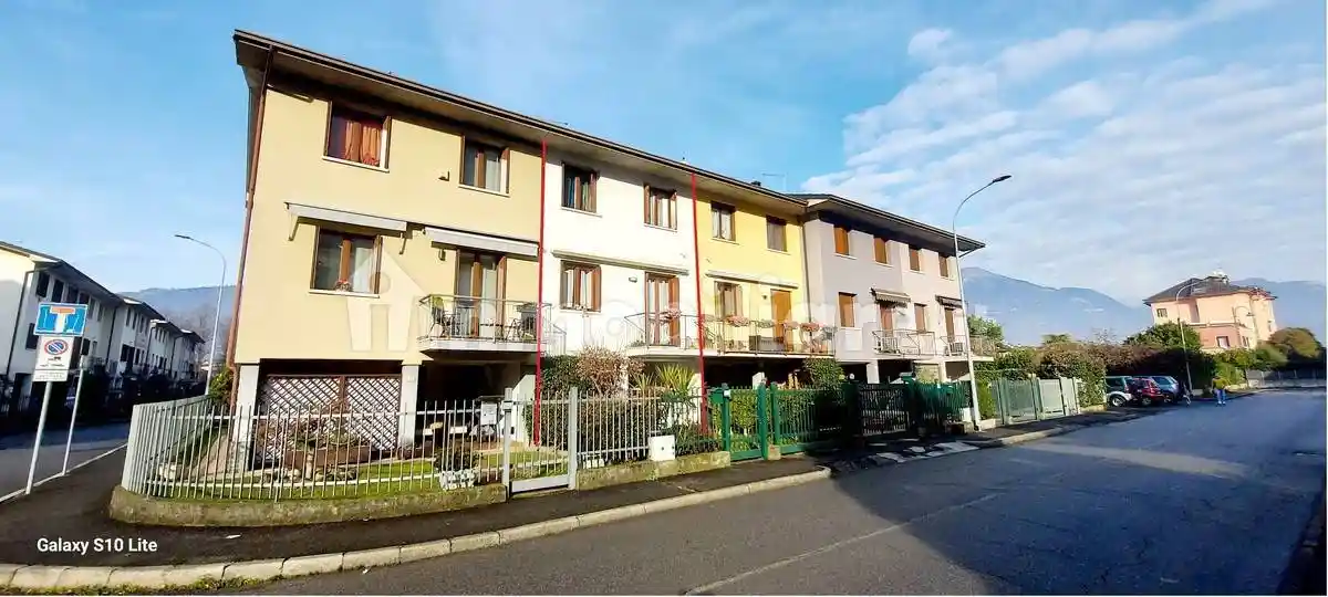 Villetta a schiera in vendita a Pisogne