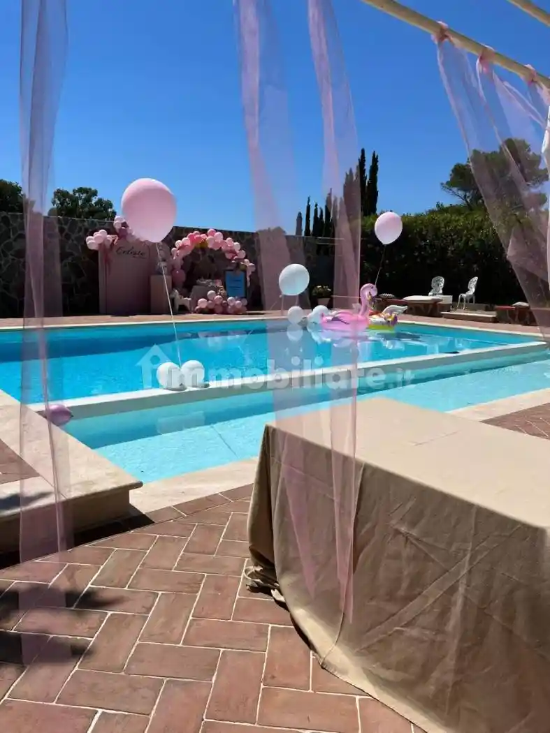 Villa in vendita a Livorno