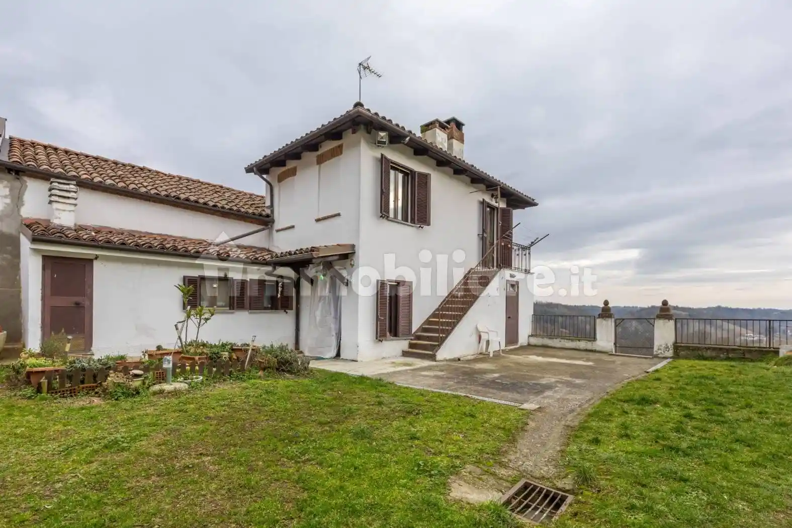 Rustico - Casale in vendita a Portacomaro