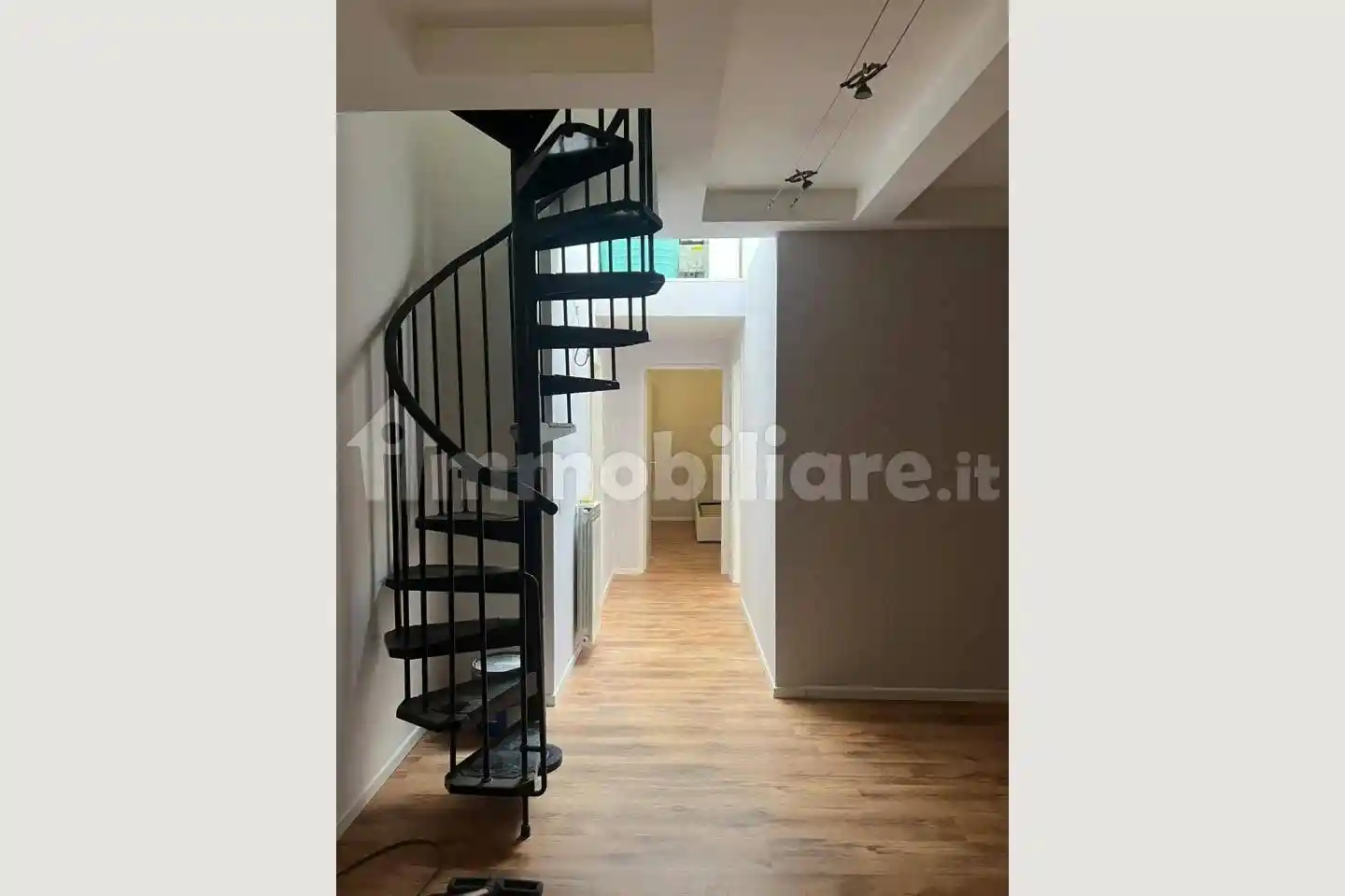 Appartamento in vendita a Livorno