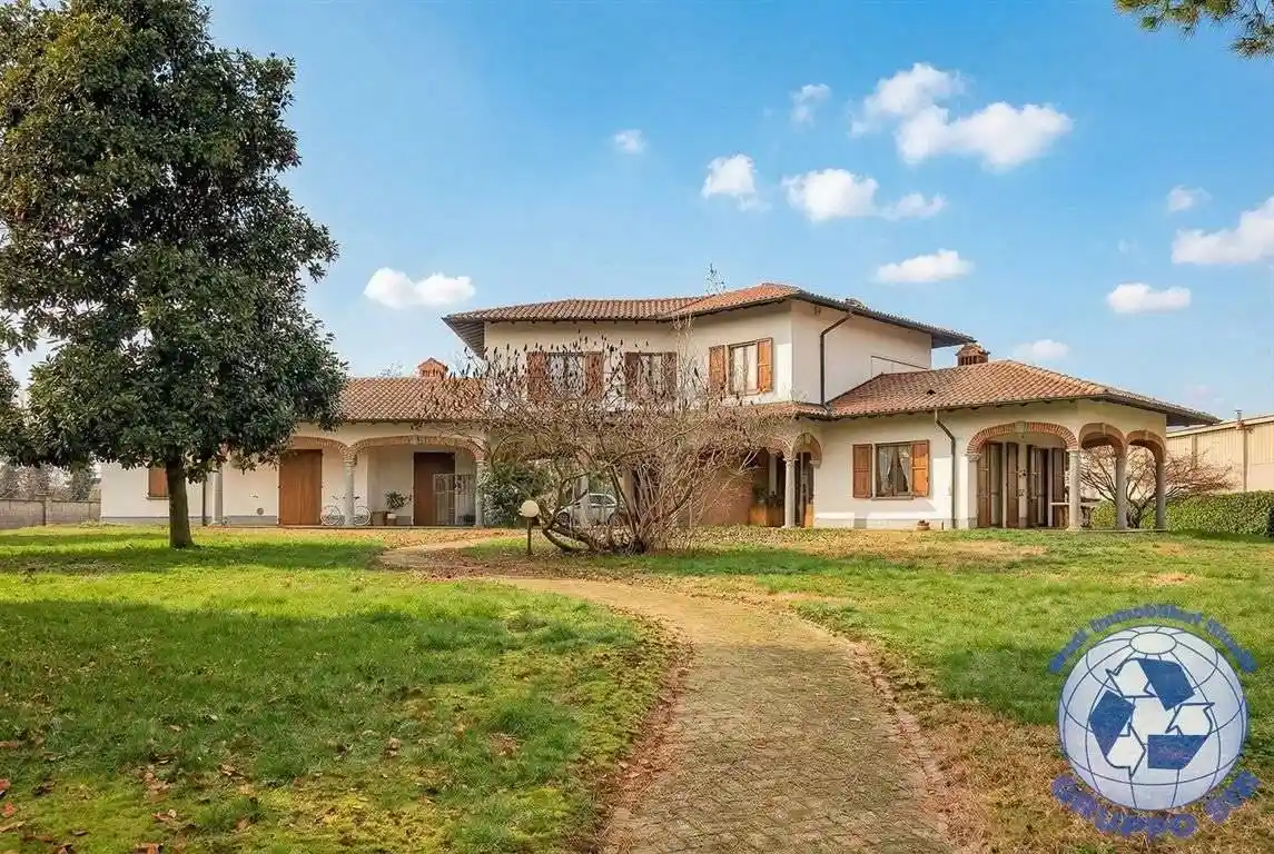 Villa in vendita a Abbiategrasso