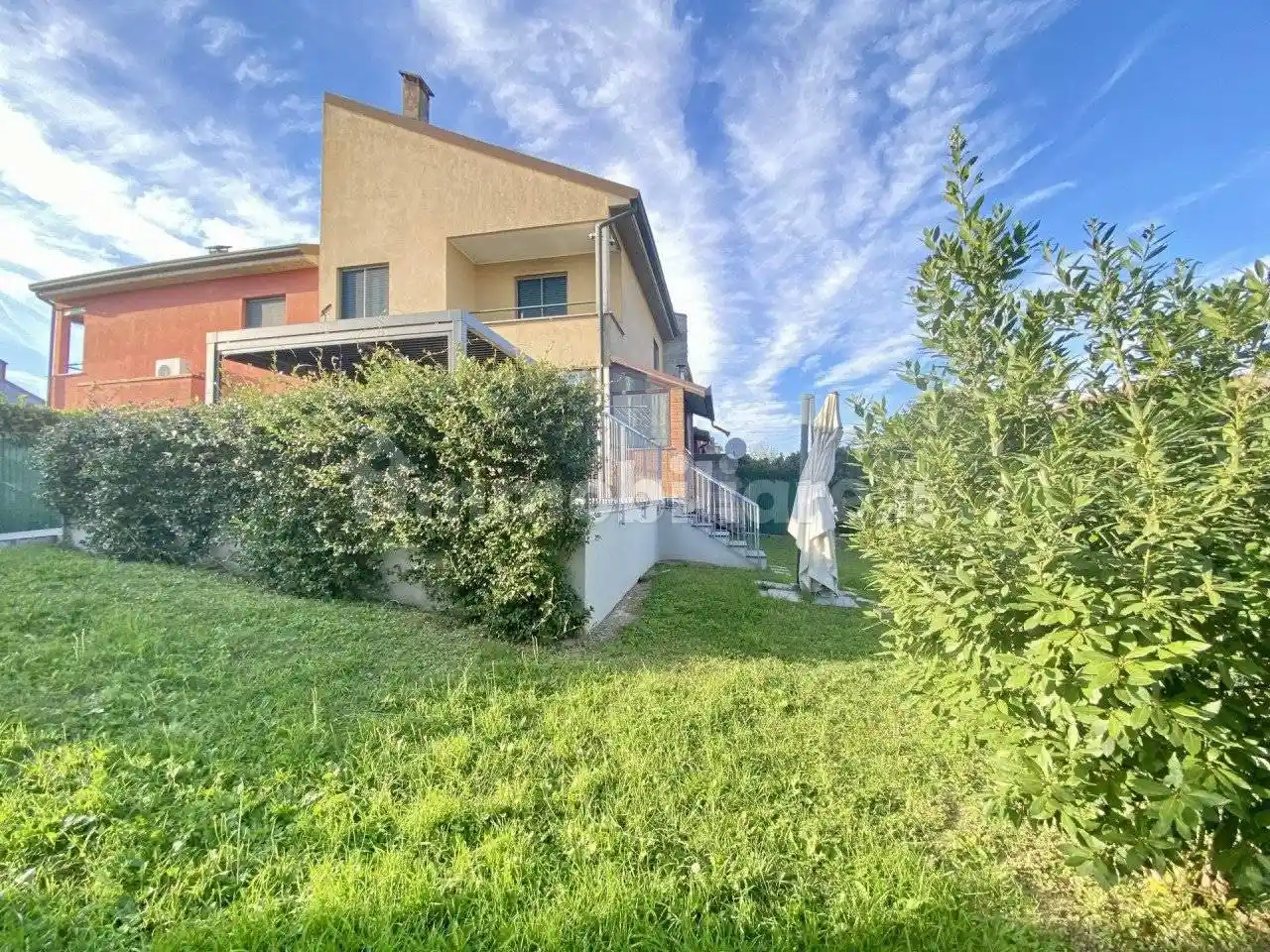 Villa in vendita a Marcignago