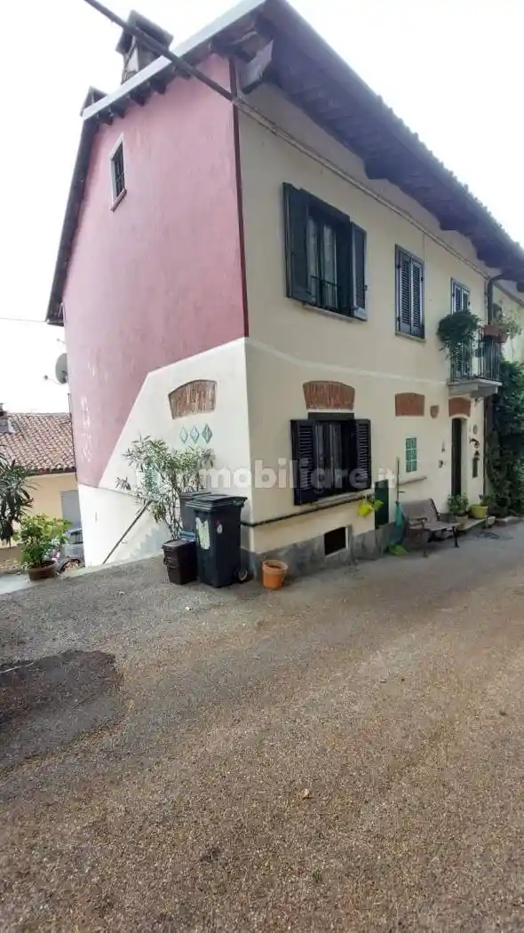 Casa indipendente in vendita a Sciolze