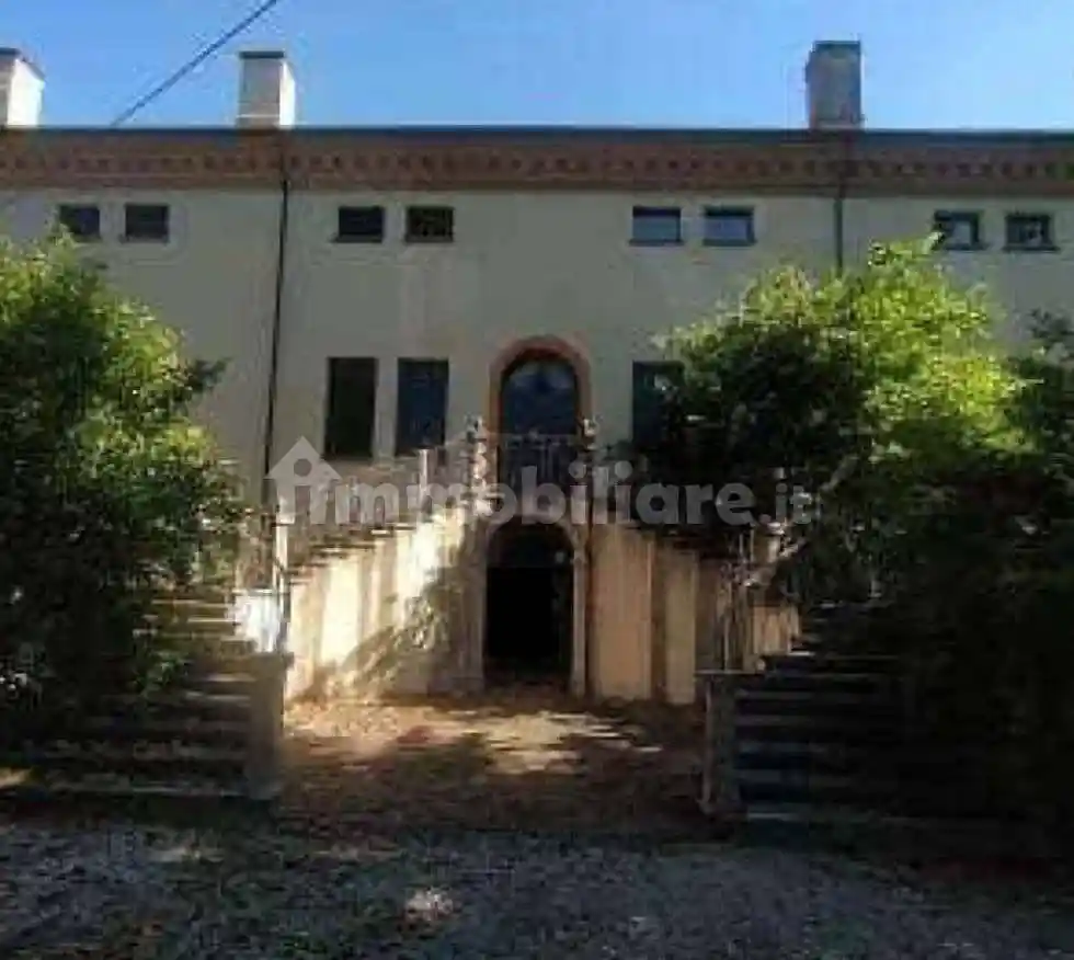 Palazzo - Stabile in vendita a Gaiba