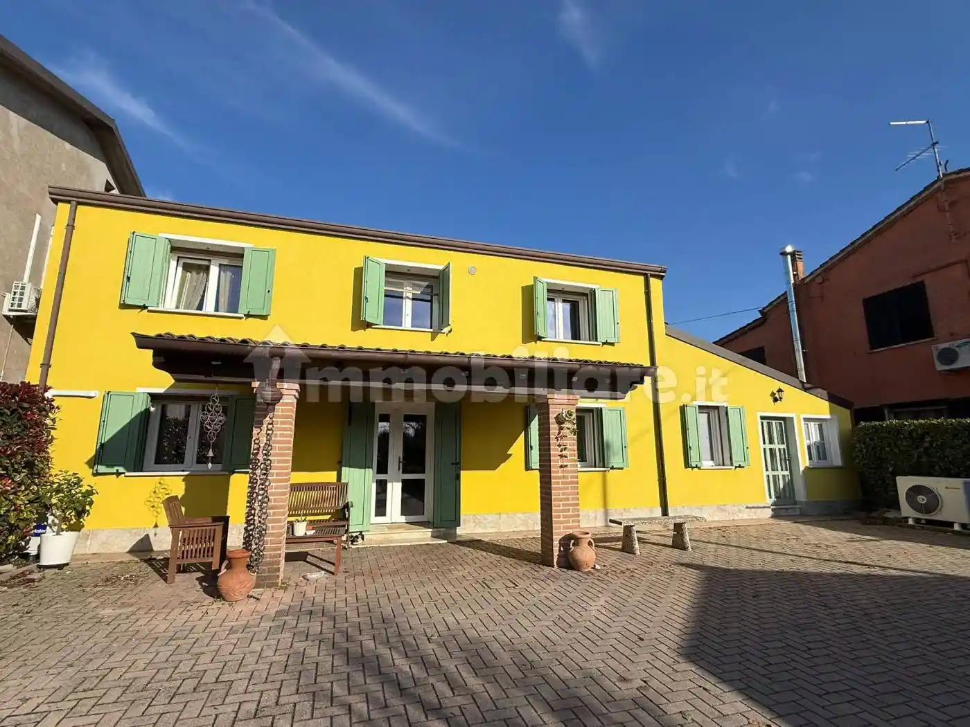 Villa in vendita a Urbana