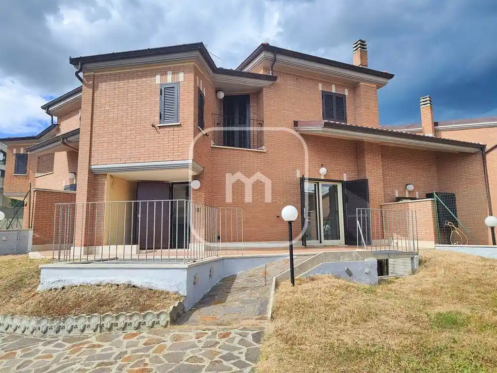Villetta a schiera in vendita a Albano Laziale