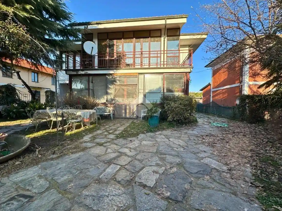 Villa in vendita a Carisio