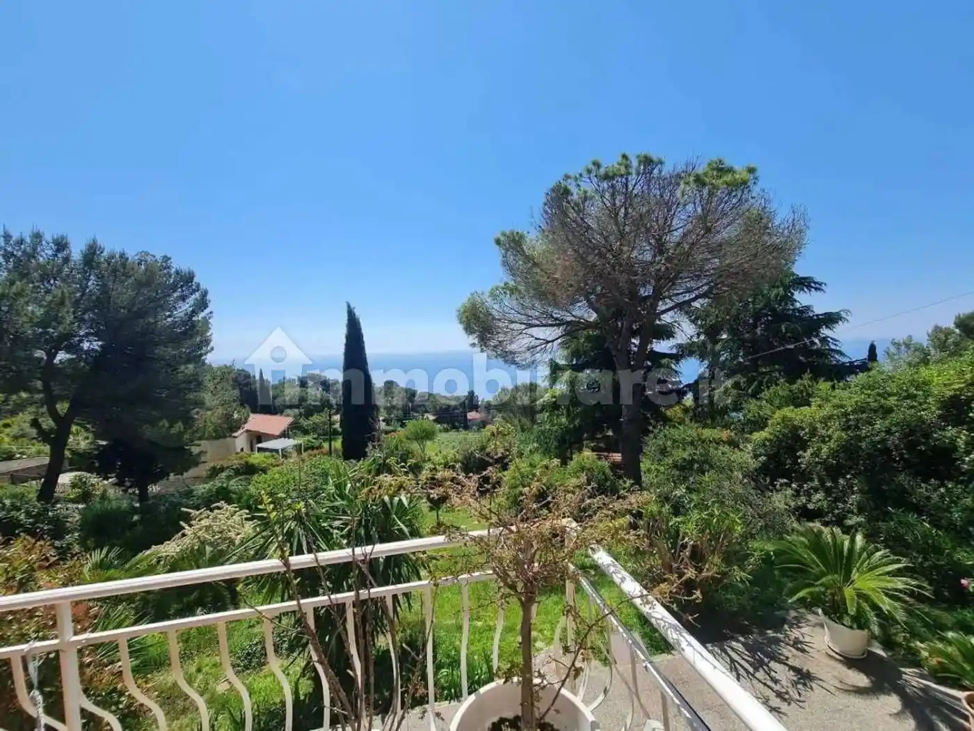 Villa in vendita a Cipressa