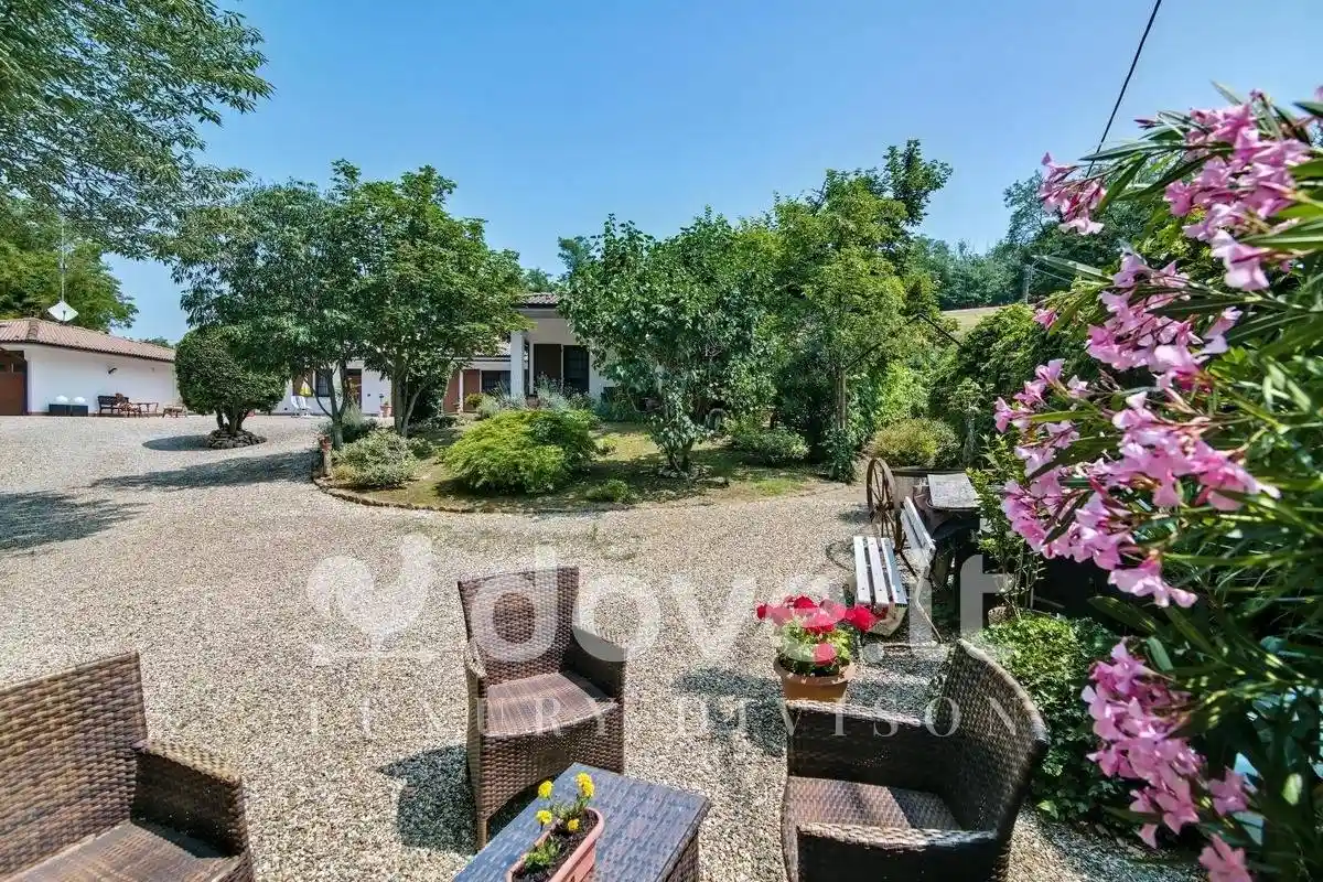 Villa in vendita a Rivanazzano Terme