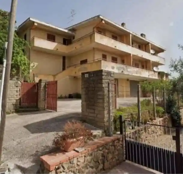 Casa indipendente in vendita a Velletri