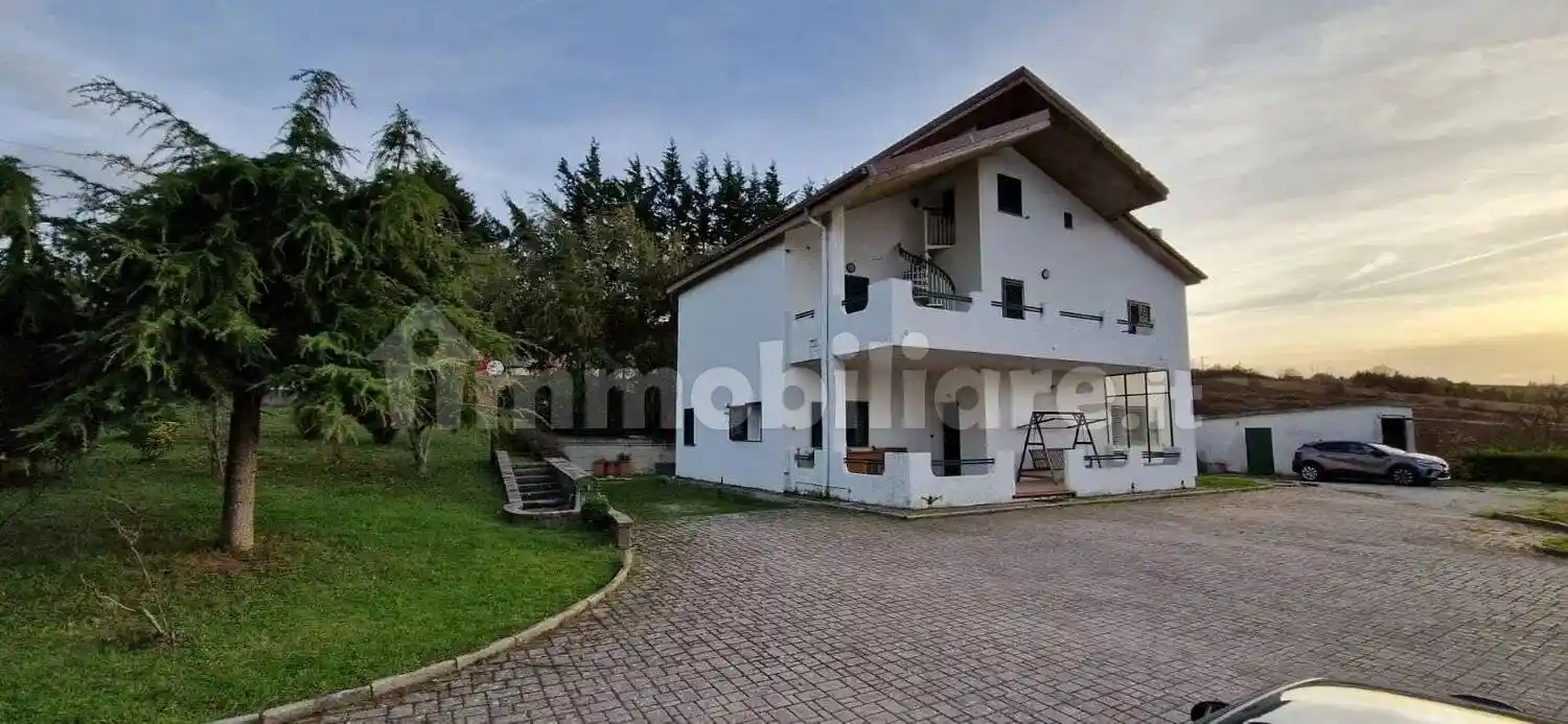 Villa in vendita a Potenza
