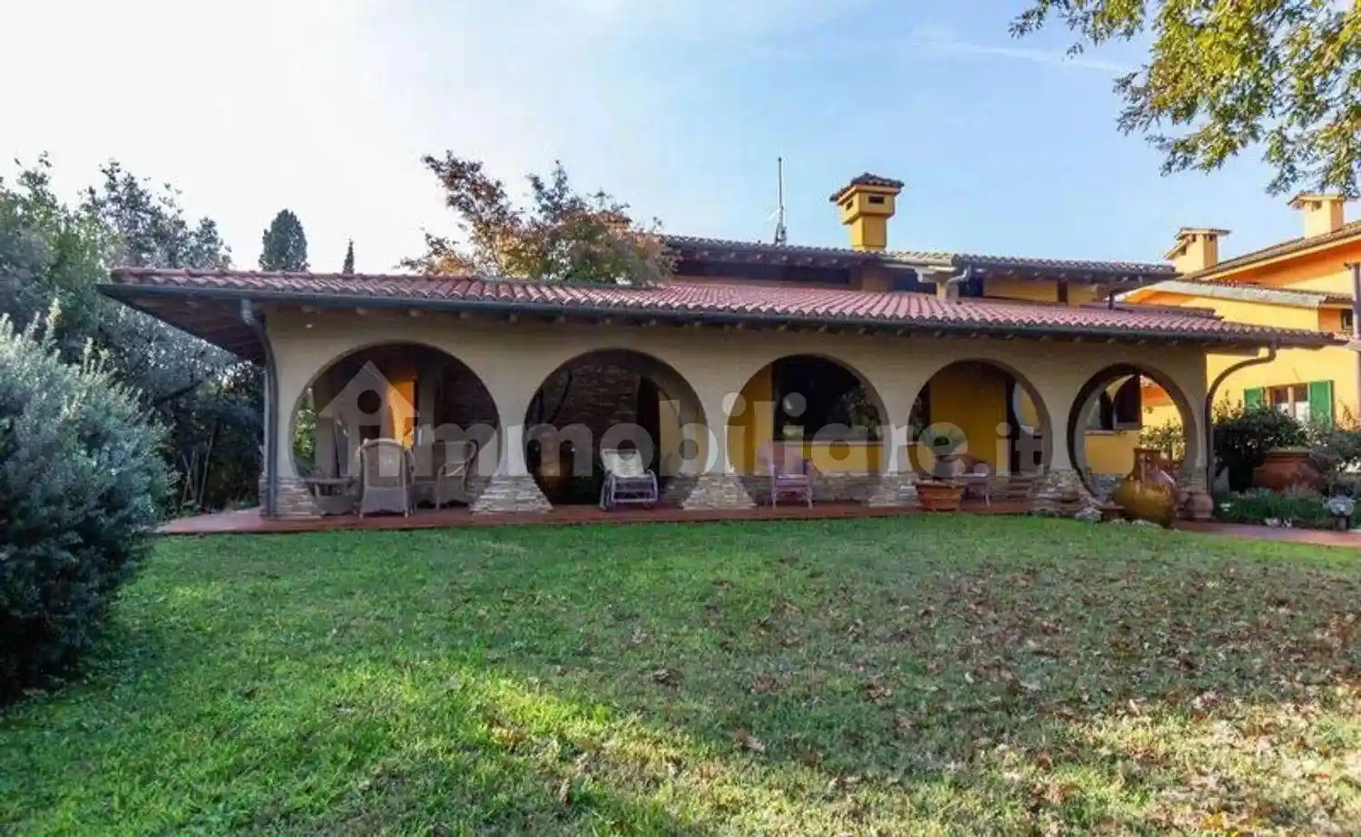 Villa in vendita a Larciano