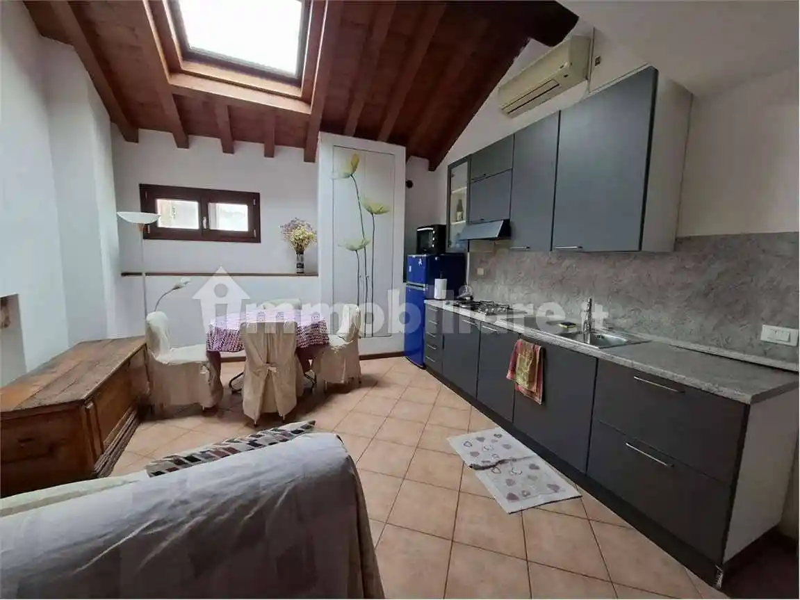 Appartamento in affitto a Mantova