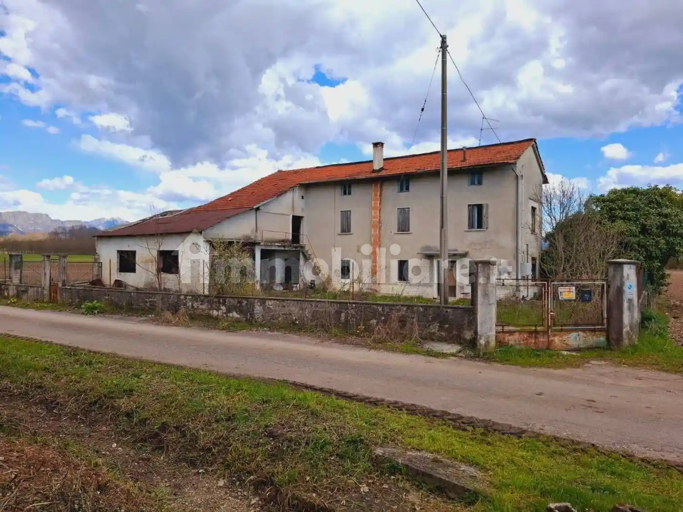 Rustico - Casale in vendita a Vivaro