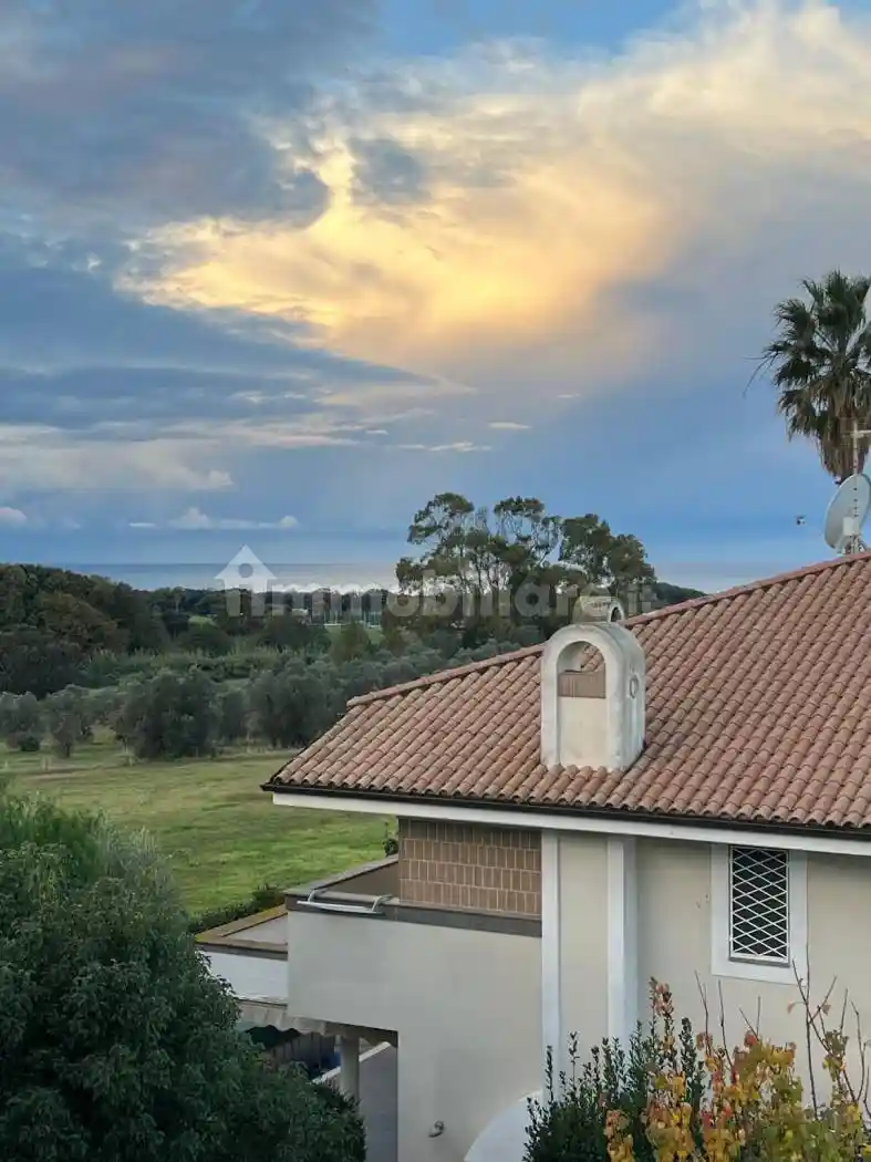 Villa in vendita a Anzio
