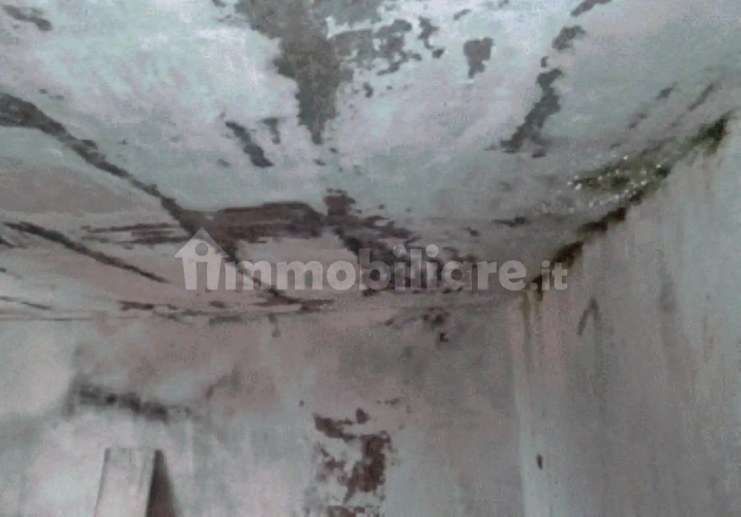 Palazzo - Stabile in vendita a Acerno