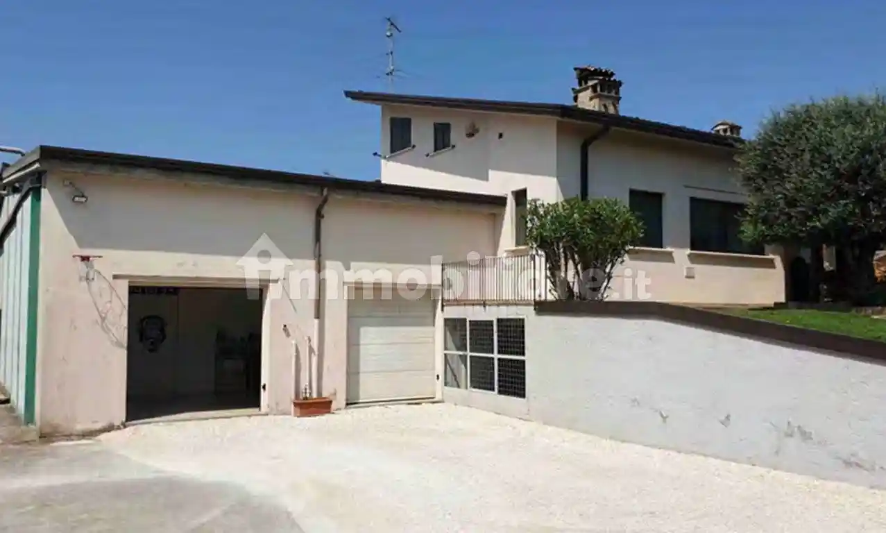 Villa in vendita a Asola