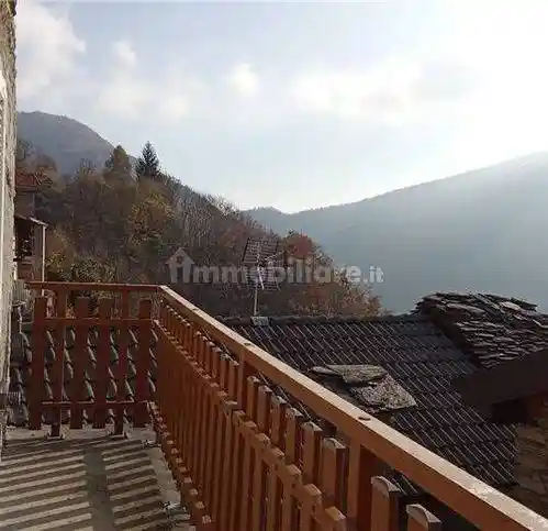 Villa in vendita a Aurano