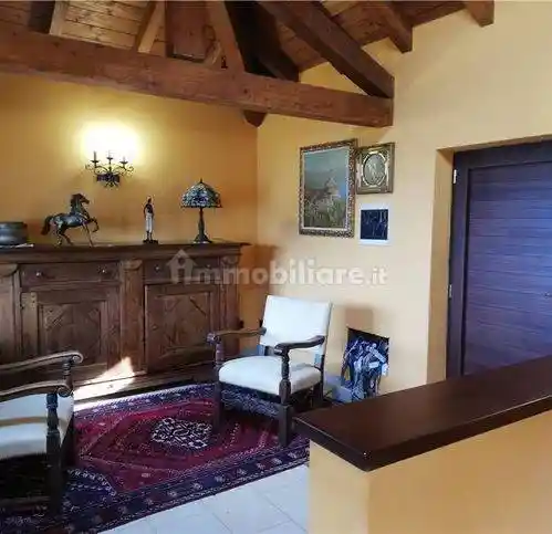 Villa in vendita a Intragna