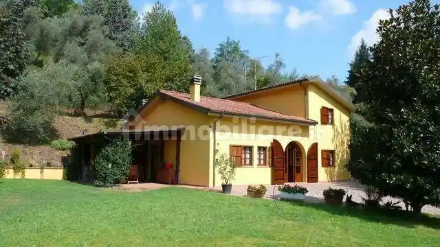 Villa in vendita a Lucca