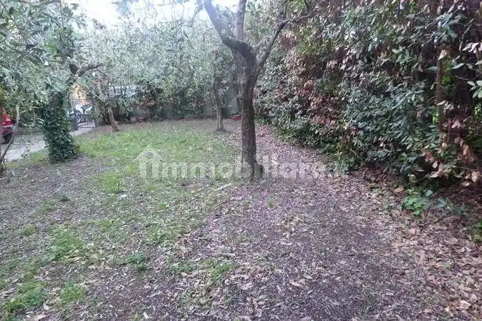 Villa in vendita a Lucca