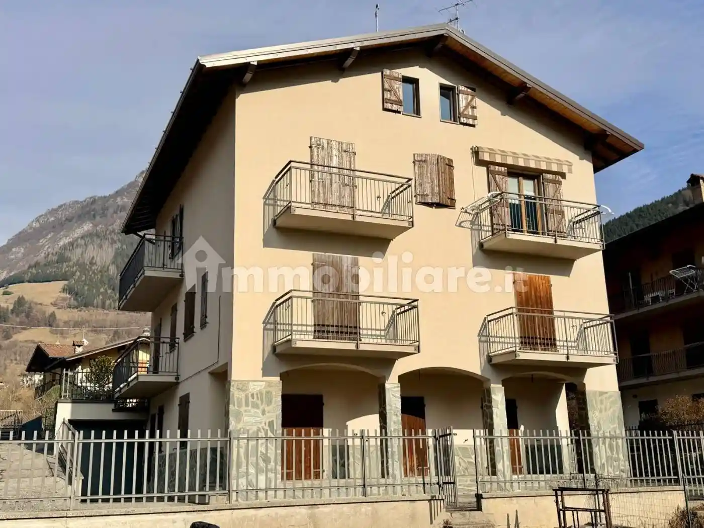 Villa in vendita a Ardesio