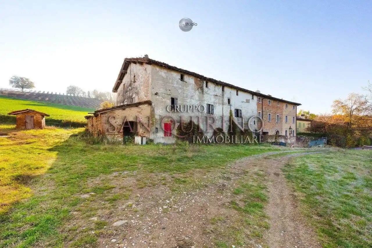 Rustico - Casale in vendita a Castelvetro di Modena