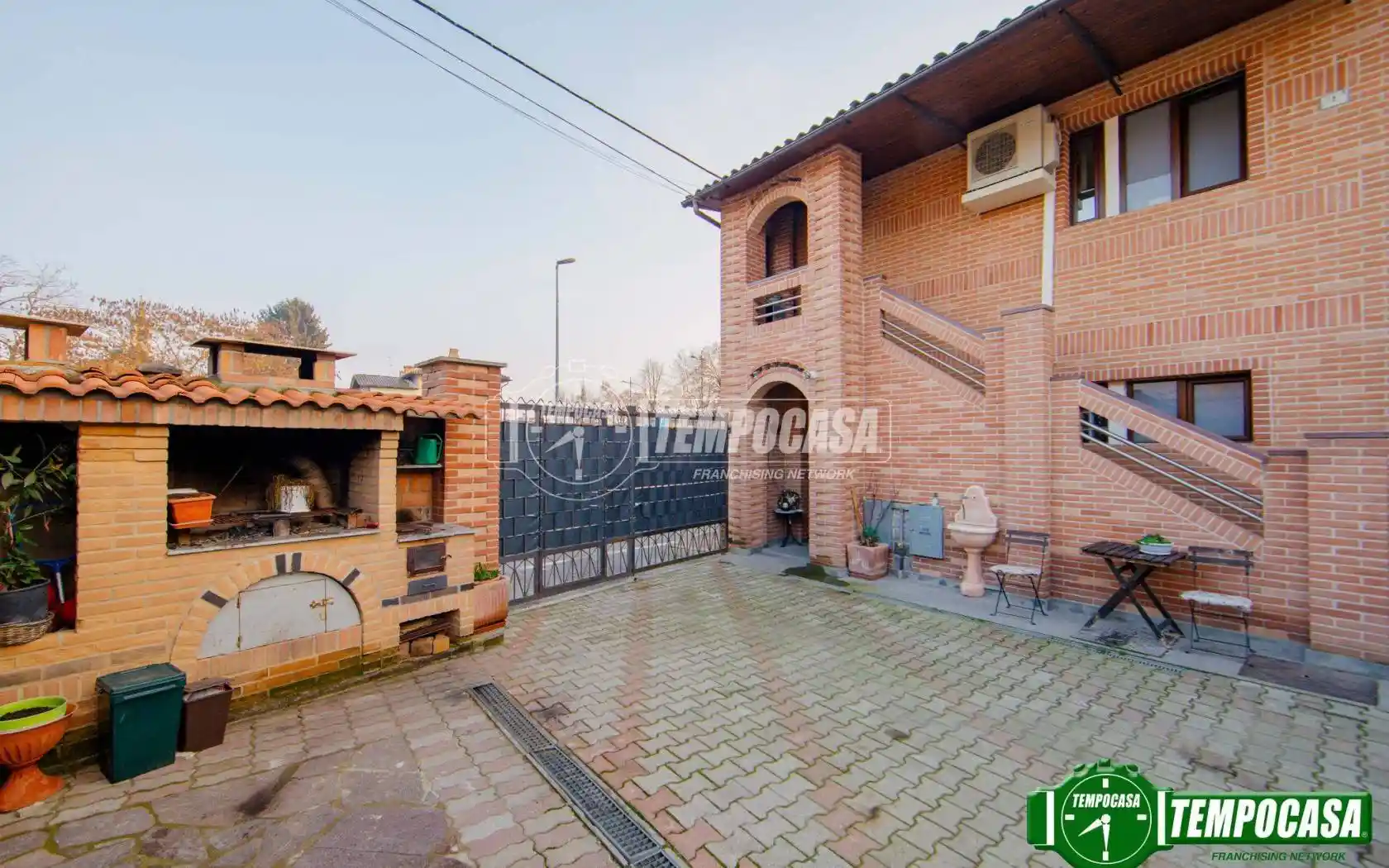 Villa in vendita a Santa Cristina e Bissone